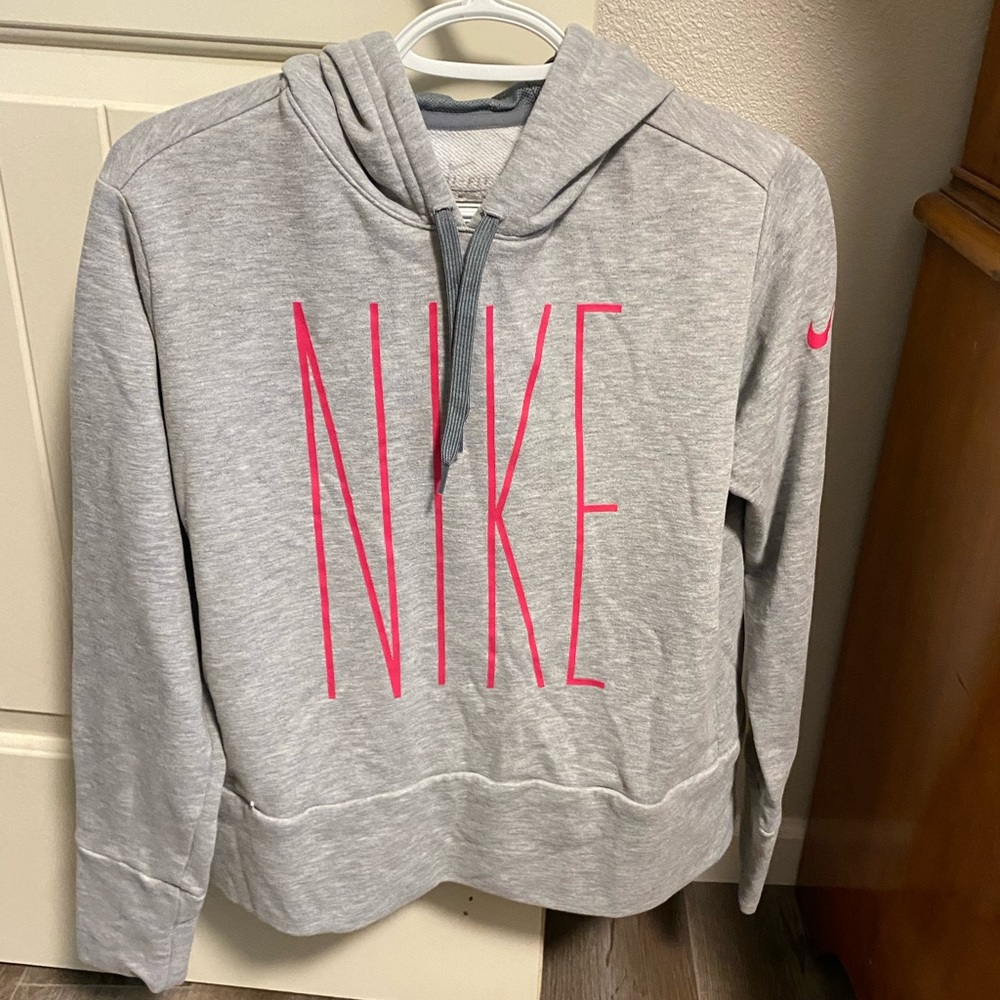 Nike Dri-Fit‎ Women’s Size Medium Hooded Sweatshirt.